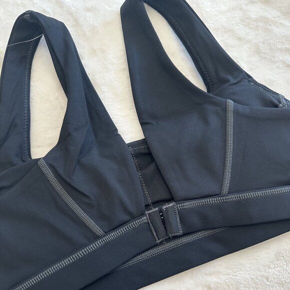 NWT Offline by Aerie Black with Gray Stitching Goals Padded Sports Bra - Size: M - Picture 6 of 8